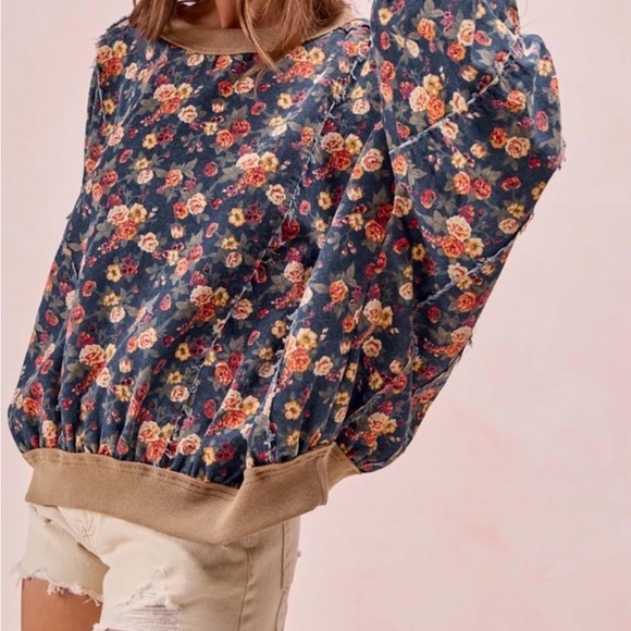 Bibi brand oversized crew - Picture 2 of 5